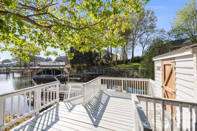 5218 Glenwood Street, Sherrills Ford, NC 28673