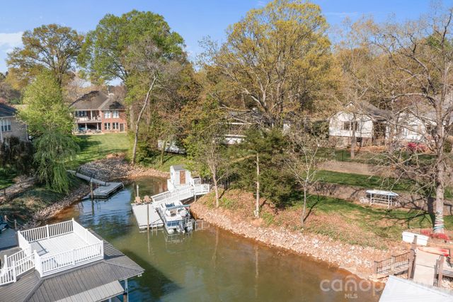 5218 Glenwood Street, Sherrills Ford, NC 28673