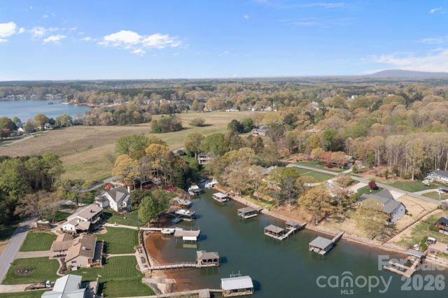 5218 Glenwood Street, Sherrills Ford, NC 28673