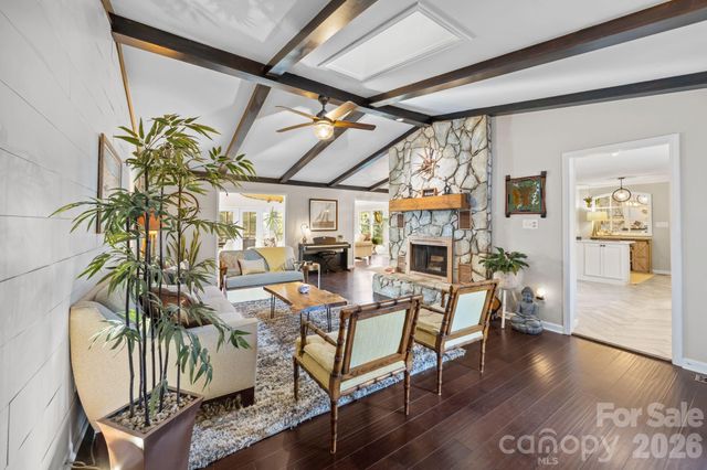 5218 Glenwood Street, Sherrills Ford, NC 28673