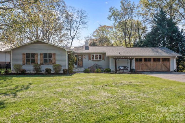5218 Glenwood Street, Sherrills Ford, NC 28673