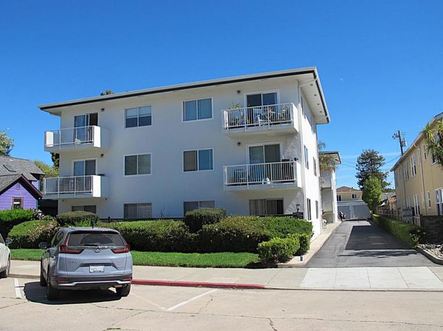 328 Main Street 13, Santa Cruz, CA 95060