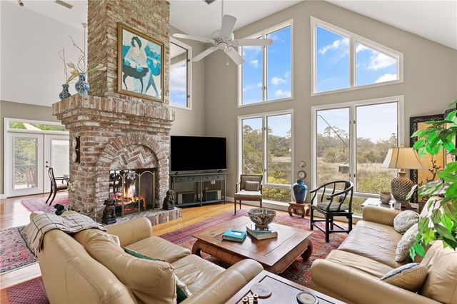 207 Military Road, St Simons Island, GA 31522