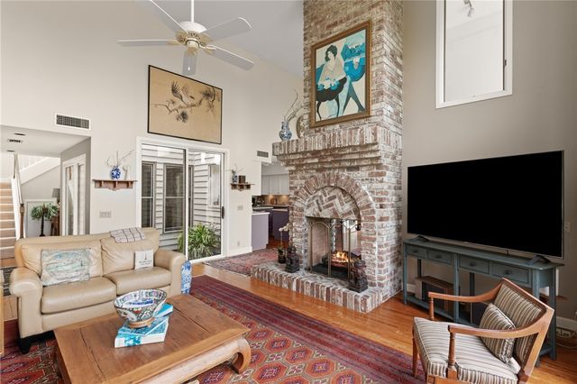 207 Military Road, St Simons Island, GA 31522