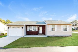 49 Westport Drive 71, Whiting, NJ 08759