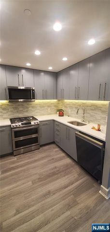 1817 Hudson Park, Edgewater, NJ 07020