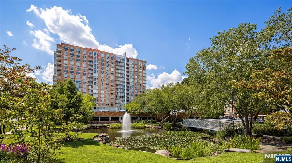 1817 Hudson Park, Edgewater, NJ 07020