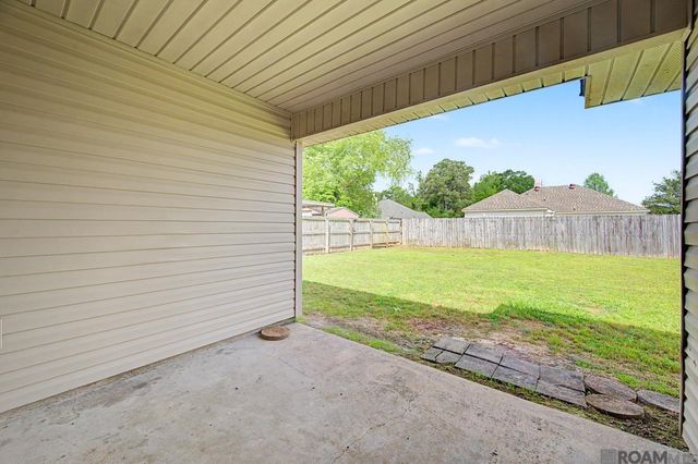 9281 Eagle Ct, Denham Springs, LA 70706