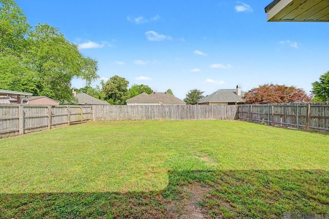 9281 Eagle Ct, Denham Springs, LA 70706