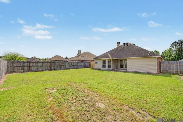 9281 Eagle Ct, Denham Springs, LA 70706