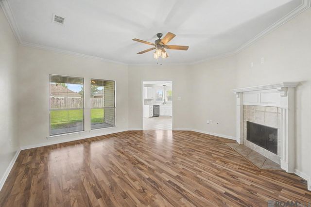 9281 Eagle Ct, Denham Springs, LA 70706