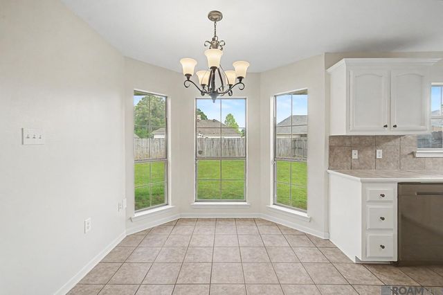 9281 Eagle Ct, Denham Springs, LA 70706