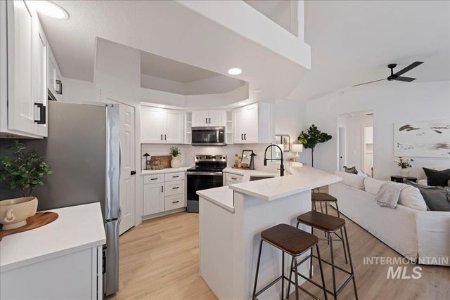 89 S Firwood Ave, Eagle, ID 83616