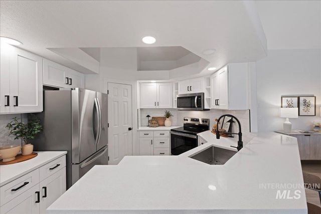 89 S Firwood Ave, Eagle, ID 83616