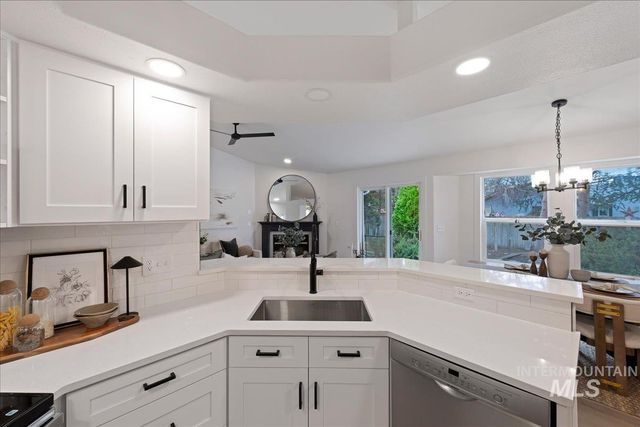 89 S Firwood Ave, Eagle, ID 83616