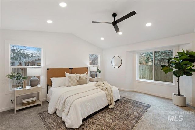 89 S Firwood Ave, Eagle, ID 83616