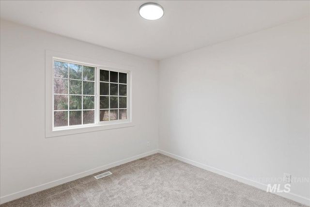 89 S Firwood Ave, Eagle, ID 83616