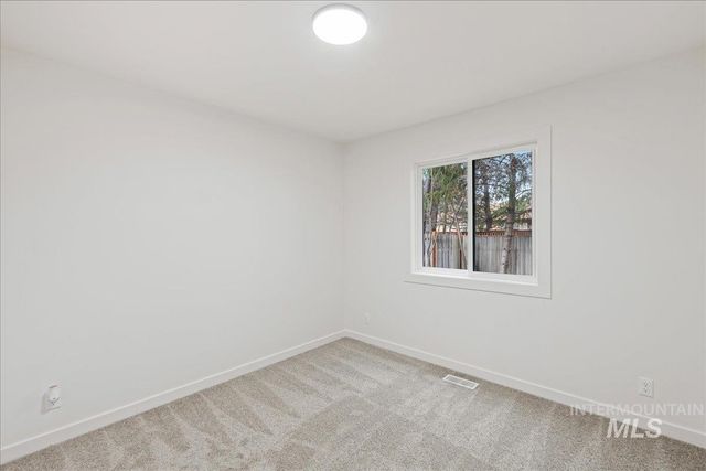 89 S Firwood Ave, Eagle, ID 83616