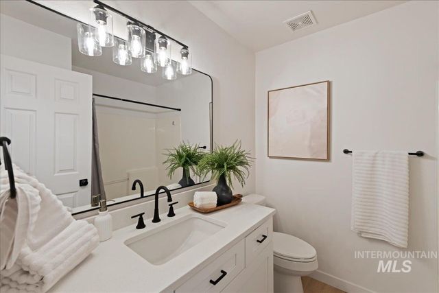 89 S Firwood Ave, Eagle, ID 83616