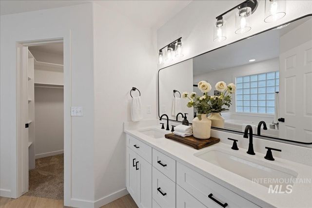 89 S Firwood Ave, Eagle, ID 83616