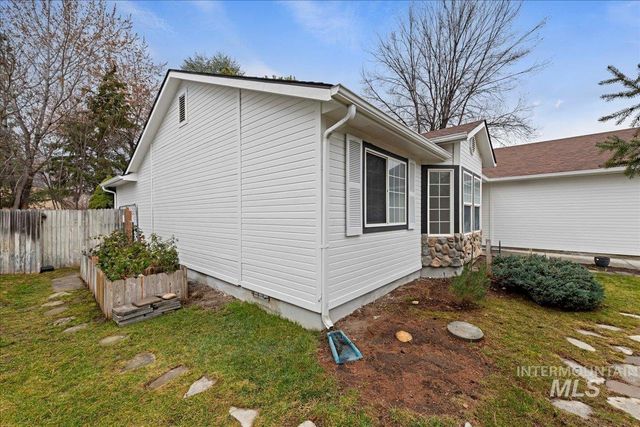 89 S Firwood Ave, Eagle, ID 83616