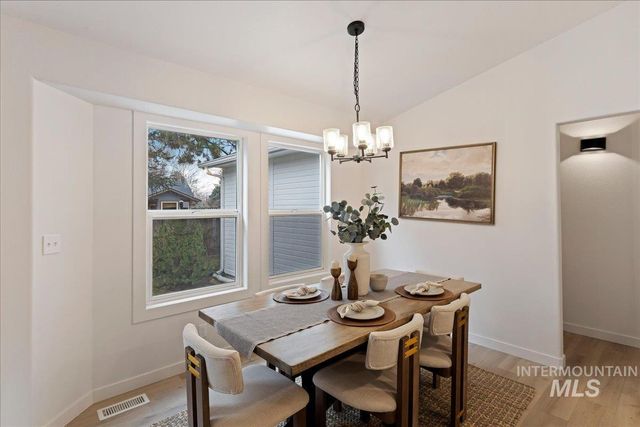 89 S Firwood Ave, Eagle, ID 83616