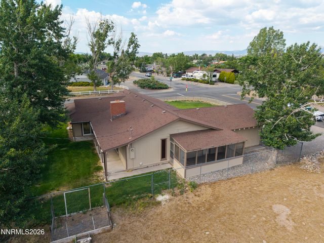 802 Lyell Way, Gardnerville, NV 89460