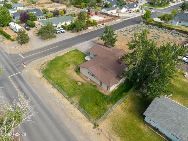802 Lyell Way, Gardnerville, NV 89460