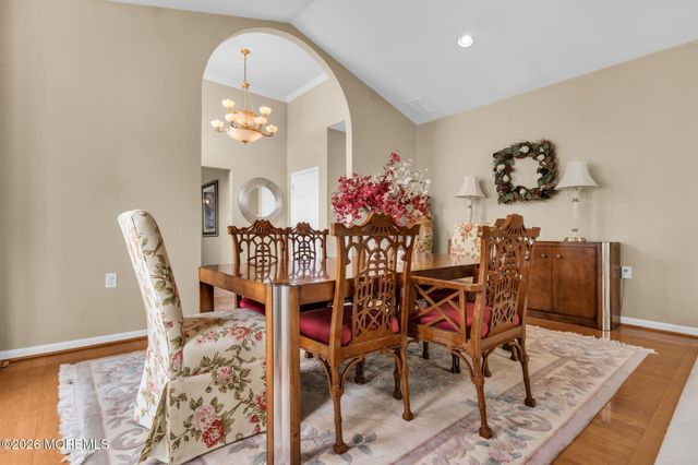 44 Kensington Road, Manchester, NJ 08759