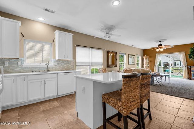 44 Kensington Road, Manchester, NJ 08759