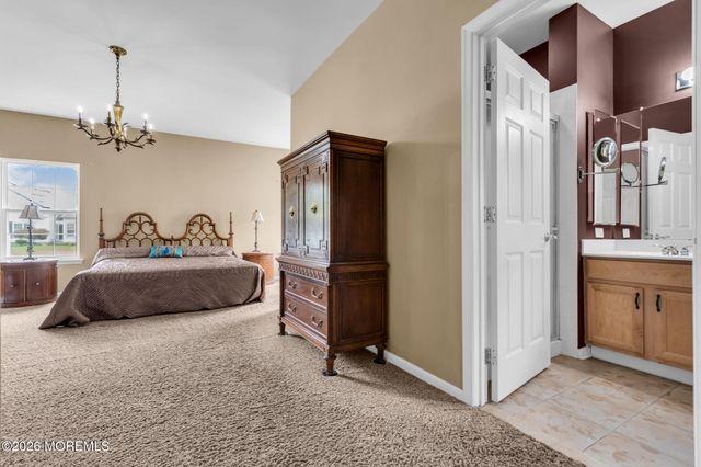 44 Kensington Road, Manchester, NJ 08759