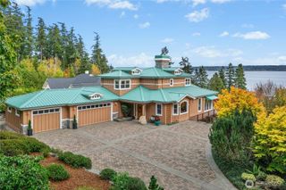 21322 NE President Point Road, Kingston, WA 98346