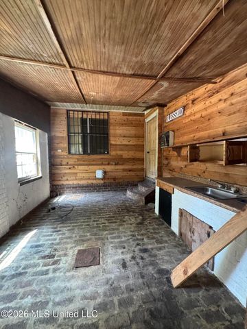 2894 Woodside Drive, Jackson, MS 39212