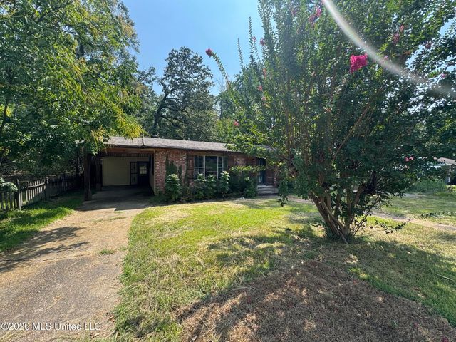 2894 Woodside Drive, Jackson, MS 39212