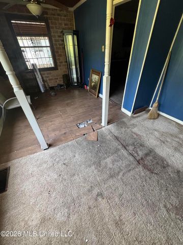 2894 Woodside Drive, Jackson, MS 39212