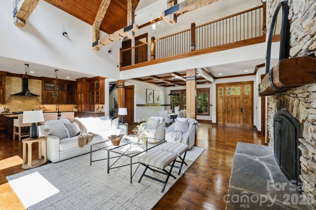 9208 Flying Eagle Lane, Charlotte, NC 28278