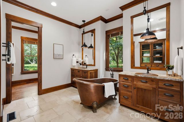 9208 Flying Eagle Lane, Charlotte, NC 28278