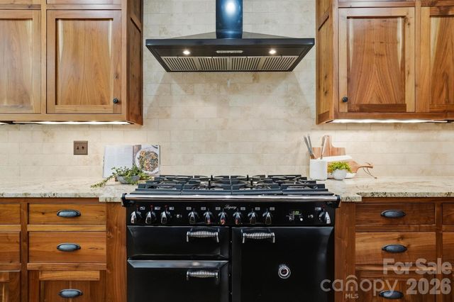 9208 Flying Eagle Lane, Charlotte, NC 28278