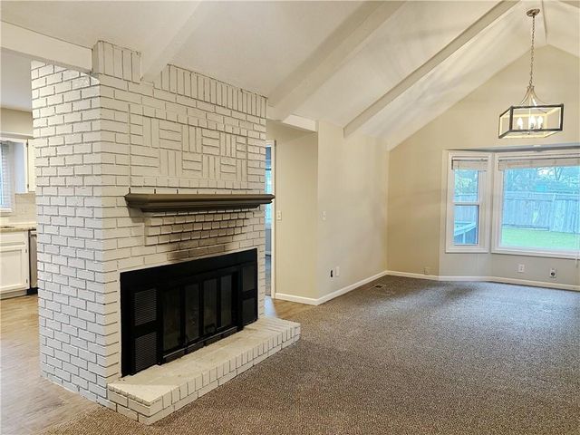 14404 S Cottonwood Drive, Olathe, KS 66062