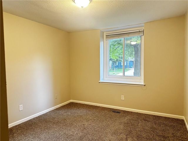 14404 S Cottonwood Drive, Olathe, KS 66062