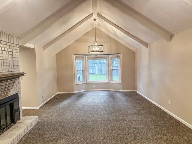 14404 S Cottonwood Drive, Olathe, KS 66062