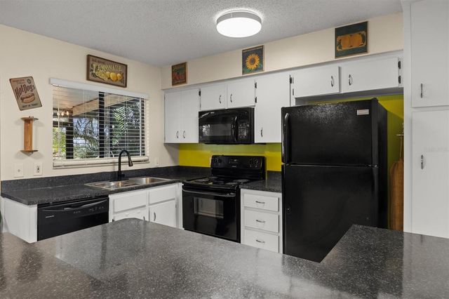 691 LAKE DEXTER CIRCLE, Winter Haven, FL 33884