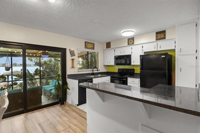 691 LAKE DEXTER CIRCLE, Winter Haven, FL 33884