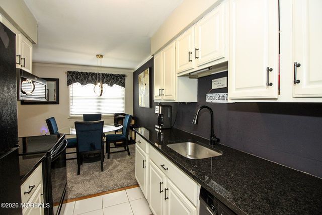 60 Manchester Court A, Freehold, NJ 07728