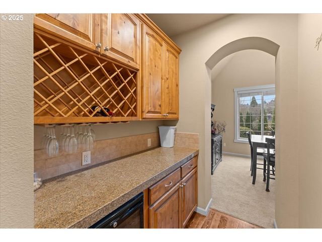 15485 Sw WILLAMETTE VALLEY Ct, Beaverton, OR 97007