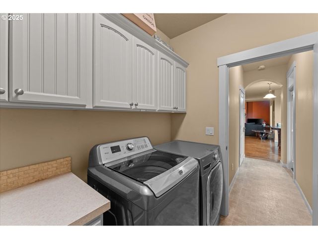 15485 Sw WILLAMETTE VALLEY Ct, Beaverton, OR 97007