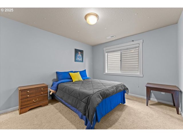 15485 Sw WILLAMETTE VALLEY Ct, Beaverton, OR 97007