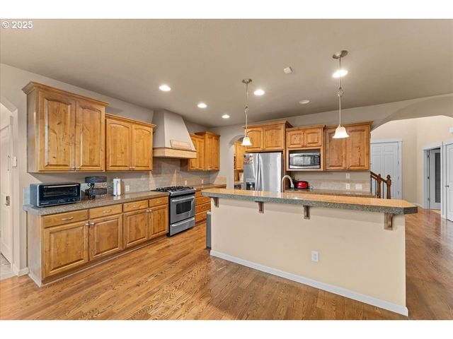 15485 Sw WILLAMETTE VALLEY Ct, Beaverton, OR 97007