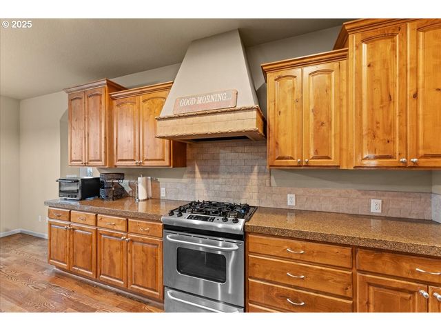 15485 Sw WILLAMETTE VALLEY Ct, Beaverton, OR 97007