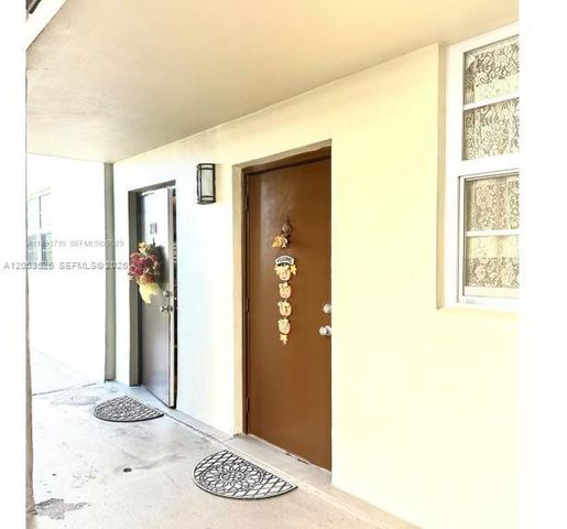 1811 Jefferson St 210, Hollywood, FL 33020